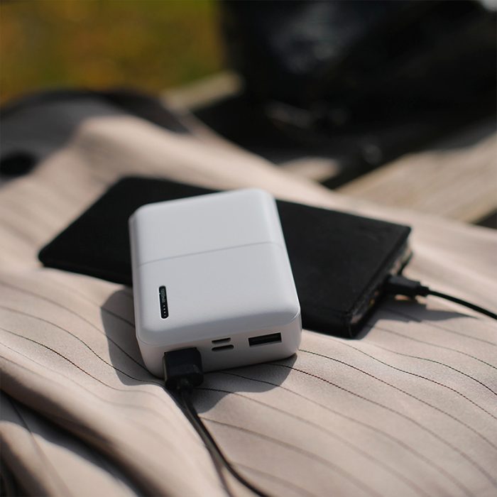 Batterie de secours compacte - 10 000 MAH